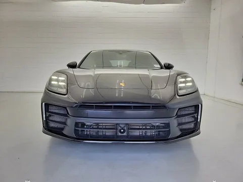 2025 Porsche Panamera Base