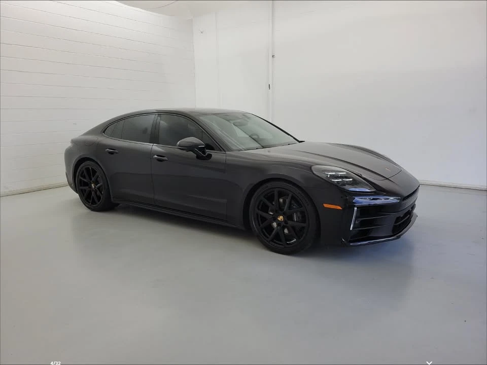 2025 Porsche 976 Panamera - Image 2 of 10