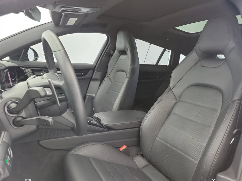 2025 Porsche 976 Panamera - Image 5 of 10
