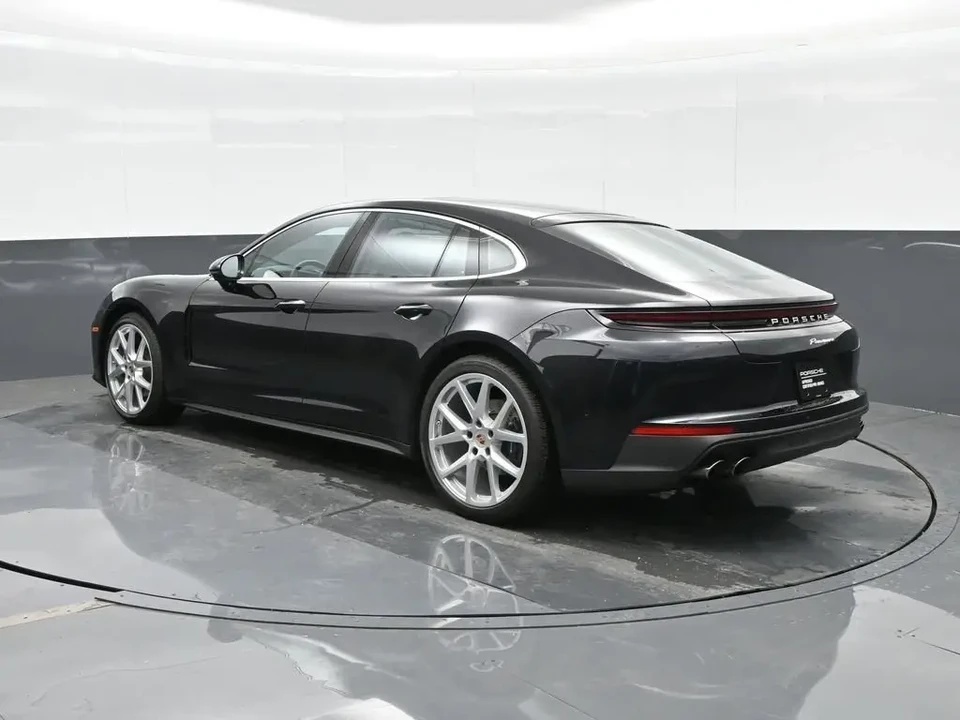 2025 Porsche 976 Panamera - Image 3 of 6