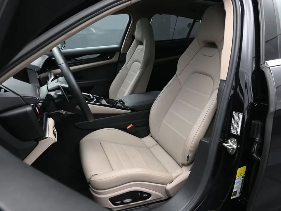 2025 Porsche 976 Panamera - Image 5 of 6