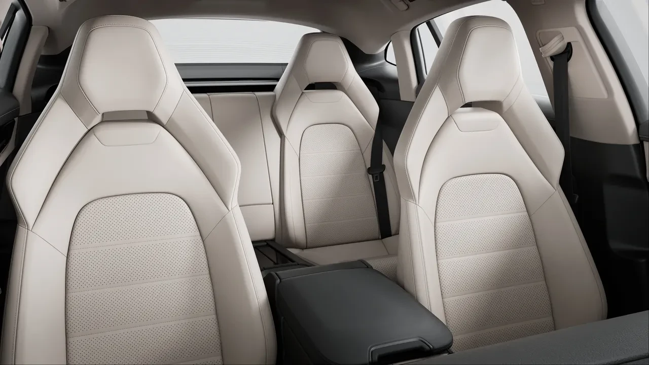 2025 Porsche 976 Panamera - Image 6 of 6