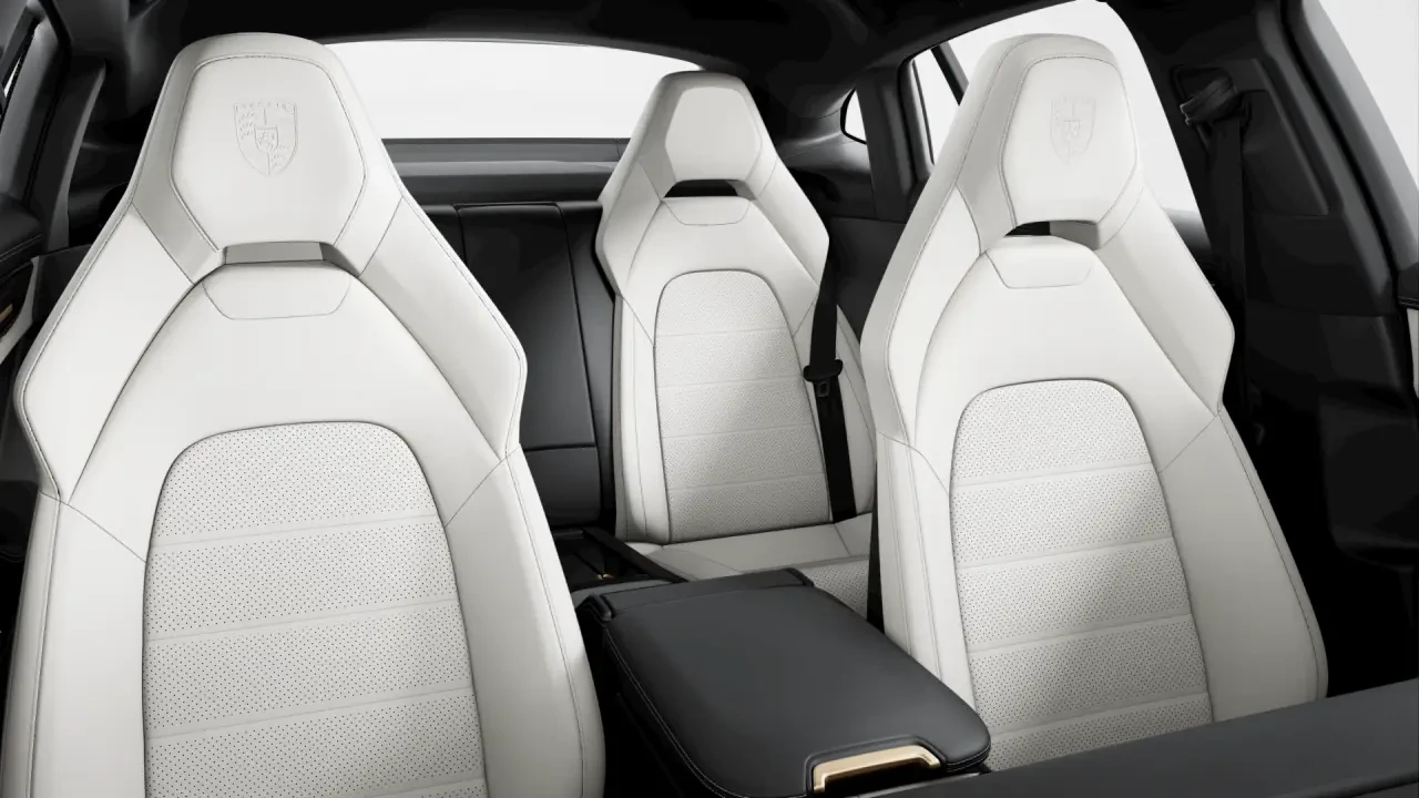 2025 Porsche 976 Panamera - Image 5 of 10