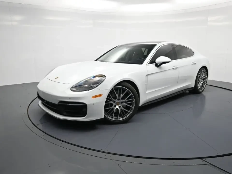 2025 Porsche 976 Panamera - Image 9 of 10