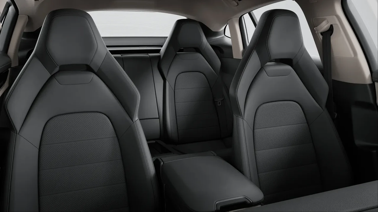 2025 Porsche 976 Panamera - Image 6 of 8