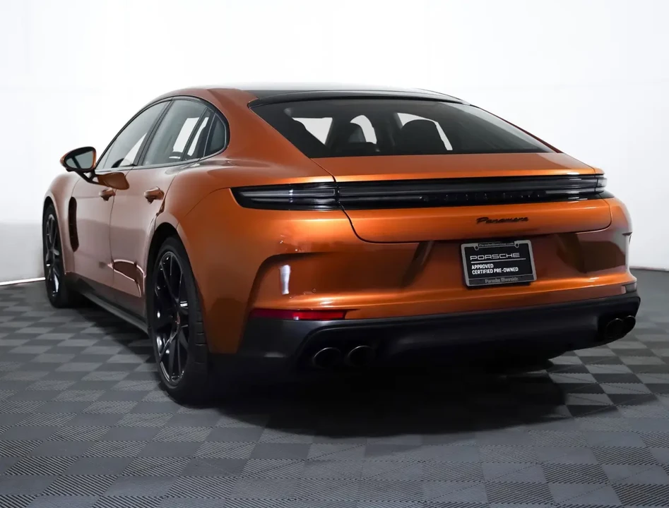2025 Porsche 976 Panamera - Image 3 of 8