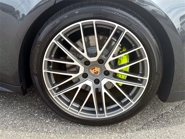 2025 Porsche 976 Panamera - Image 3 of 21