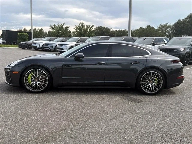2025 Porsche 976 Panamera - Image 2 of 21