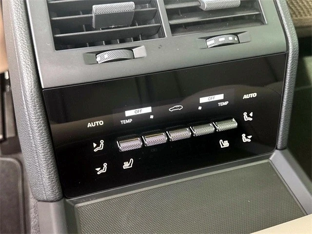 2025 Porsche 976 Panamera - Image 14 of 21