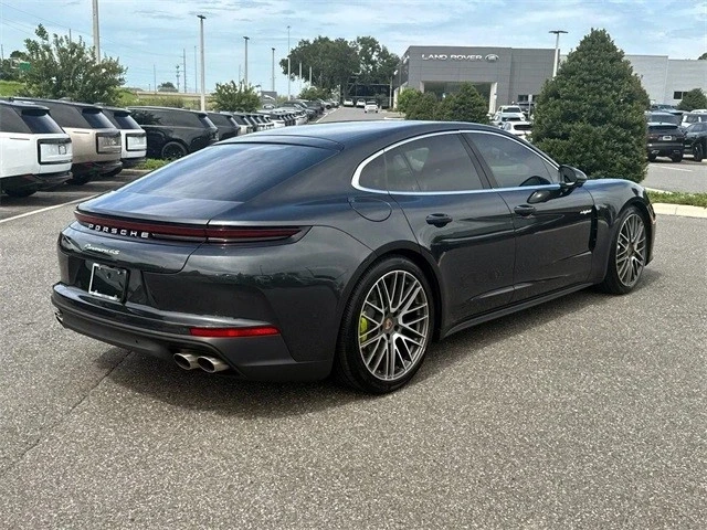 2025 Porsche 976 Panamera - Image 6 of 21