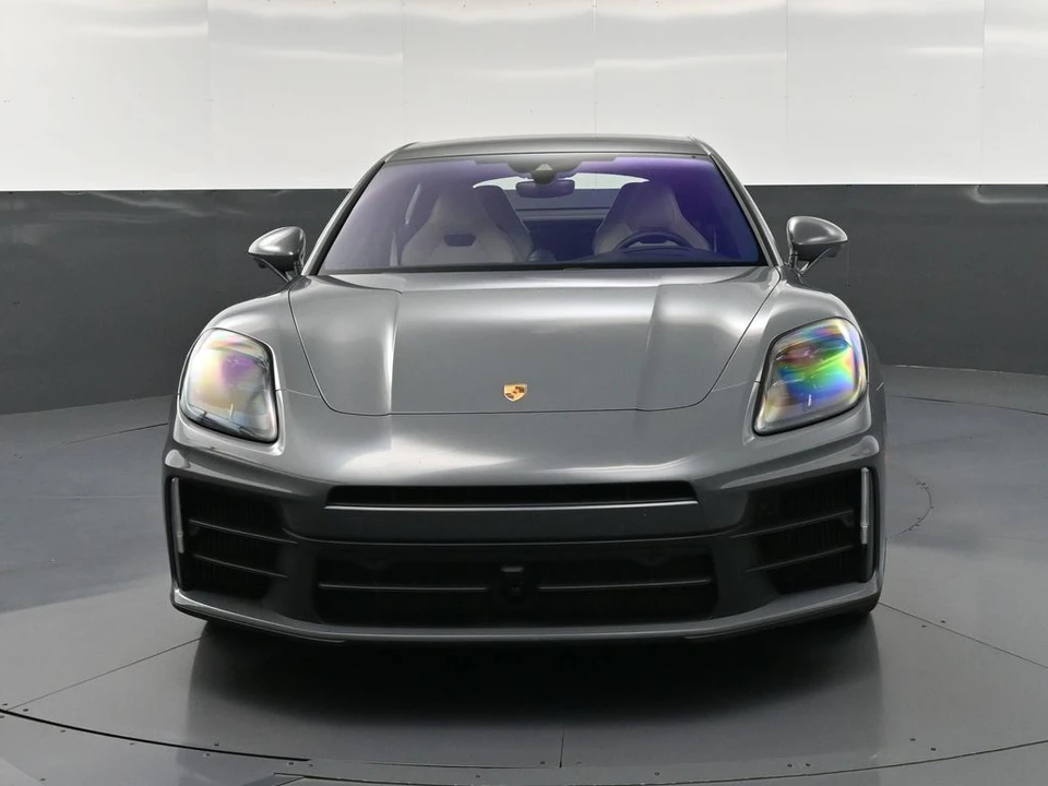2025 Porsche 976 Panamera - Image 10 of 31