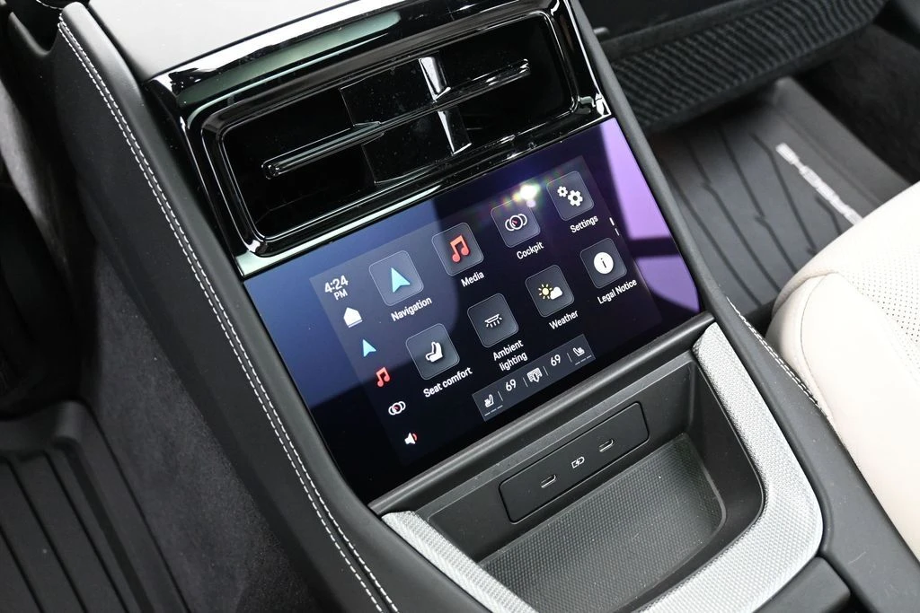 2025 Porsche 976 Panamera - Image 26 of 31