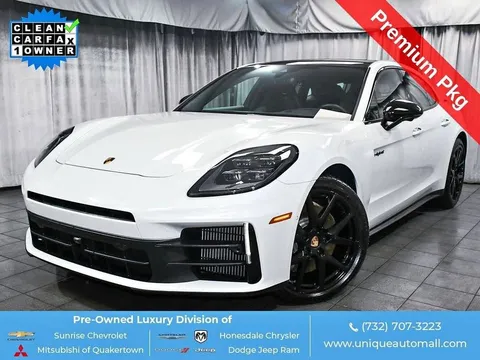 2025 Porsche Panamera E-Hybrid 4