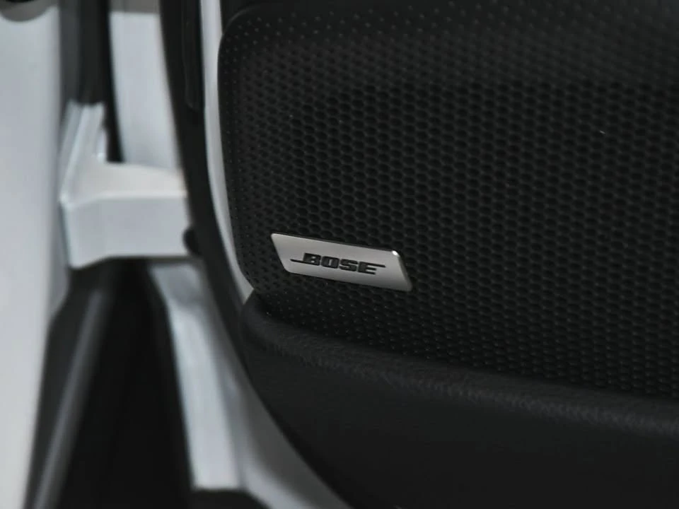 2025 Porsche 976 Panamera - Image 15 of 20