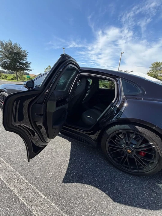 2025 Porsche 976 Panamera - Image 11 of 13