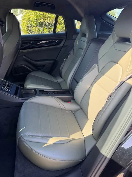 2025 Porsche 976 Panamera - Image 9 of 13