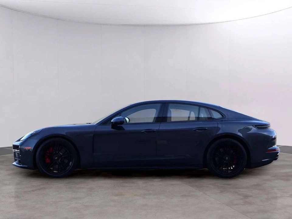 2025 Porsche 976 Panamera - Image 4 of 5
