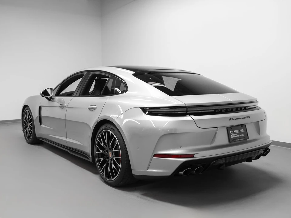 2025 Porsche Panamera - Image 3 of 31