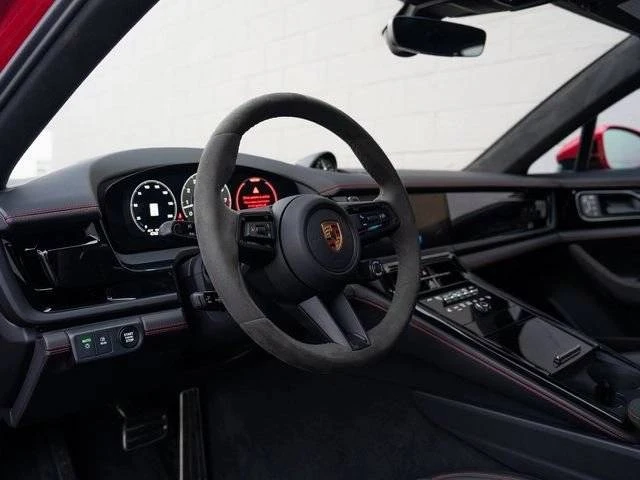 2025 Porsche 976 Panamera - Image 5 of 5