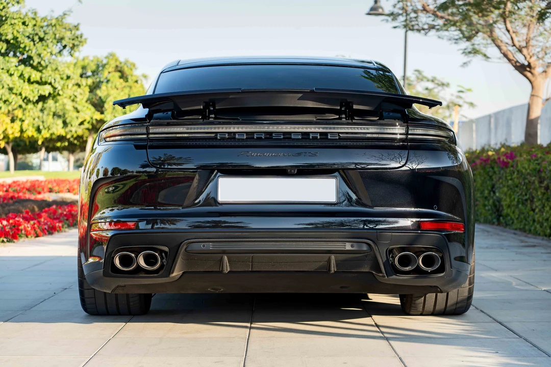 2025 Porsche Panamera - Image 23 of 31