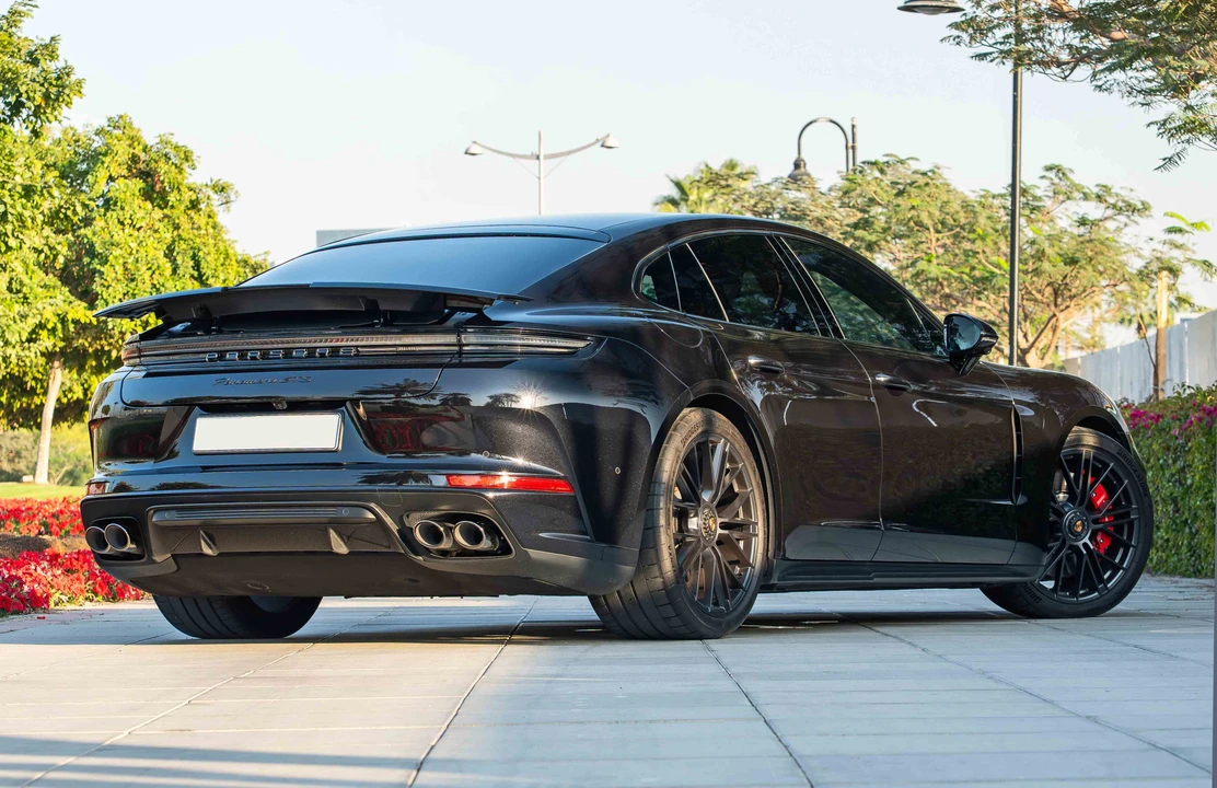 2025 Porsche Panamera - Image 10 of 31