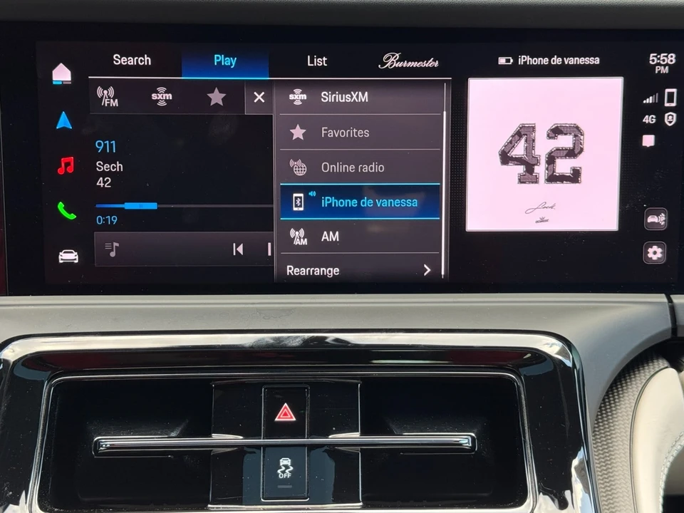 2025 Porsche Panamera - Image 27 of 31