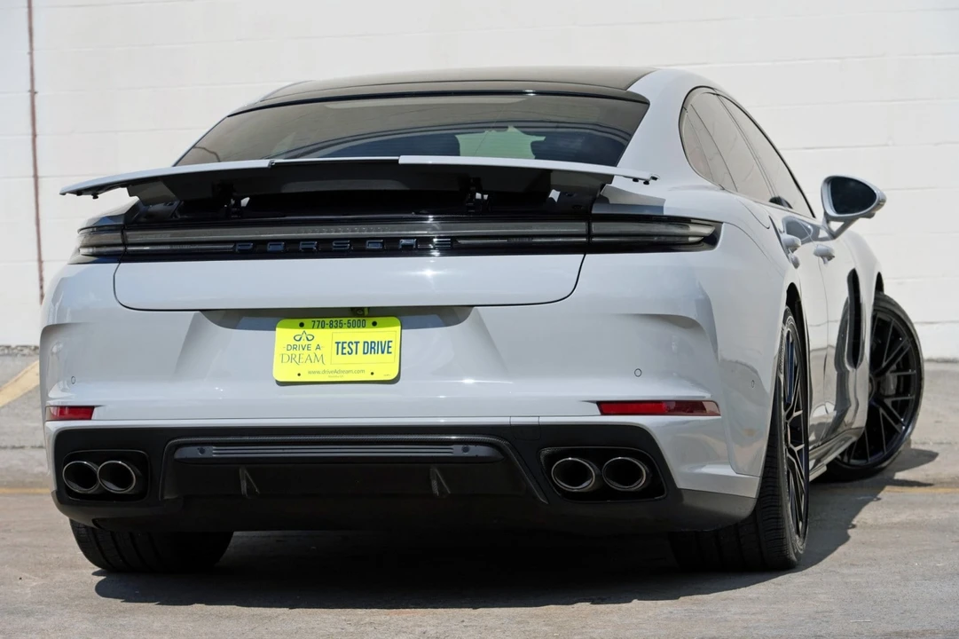 2025 Porsche Panamera - Image 5 of 31