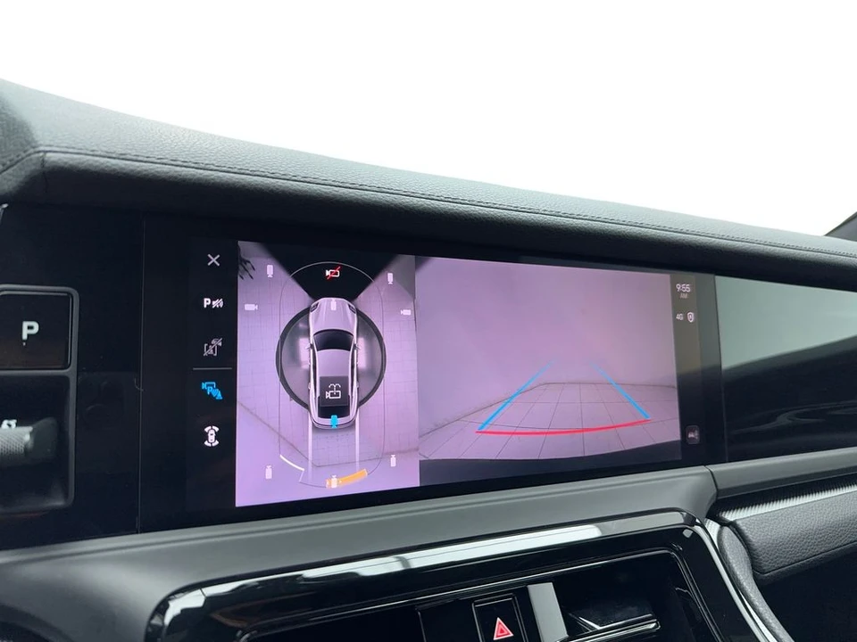 2025 Porsche 976 Panamera - Image 25 of 31