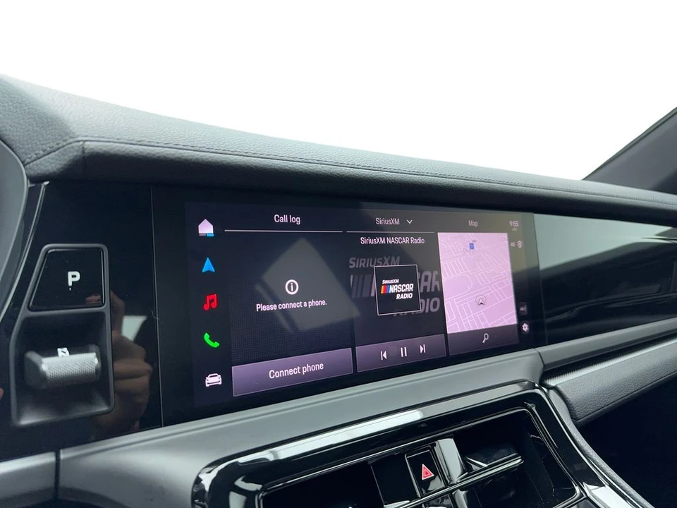 2025 Porsche 976 Panamera - Image 21 of 31