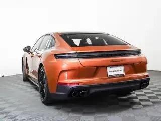 2025 Porsche 976 Panamera - Image 3 of 4