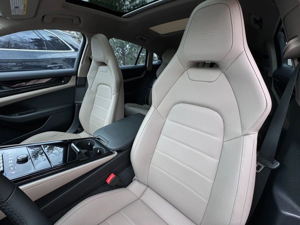2025 Porsche 976 Panamera - Image 21 of 21