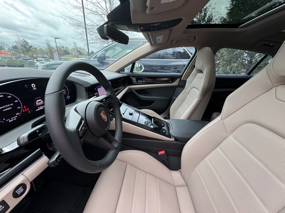 2025 Porsche 976 Panamera - Image 20 of 21