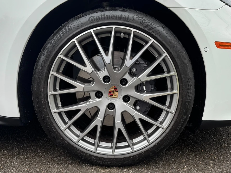2025 Porsche 976 Panamera - Image 10 of 12