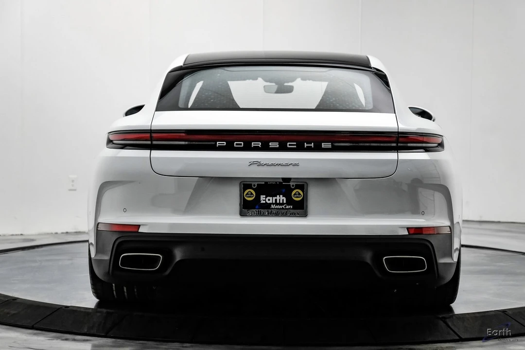 2025 Porsche 976 Panamera - Image 10 of 12
