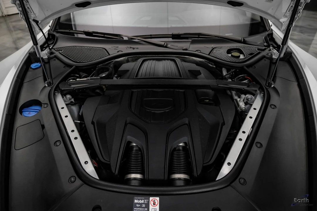 2025 Porsche 976 Panamera - Image 3 of 21