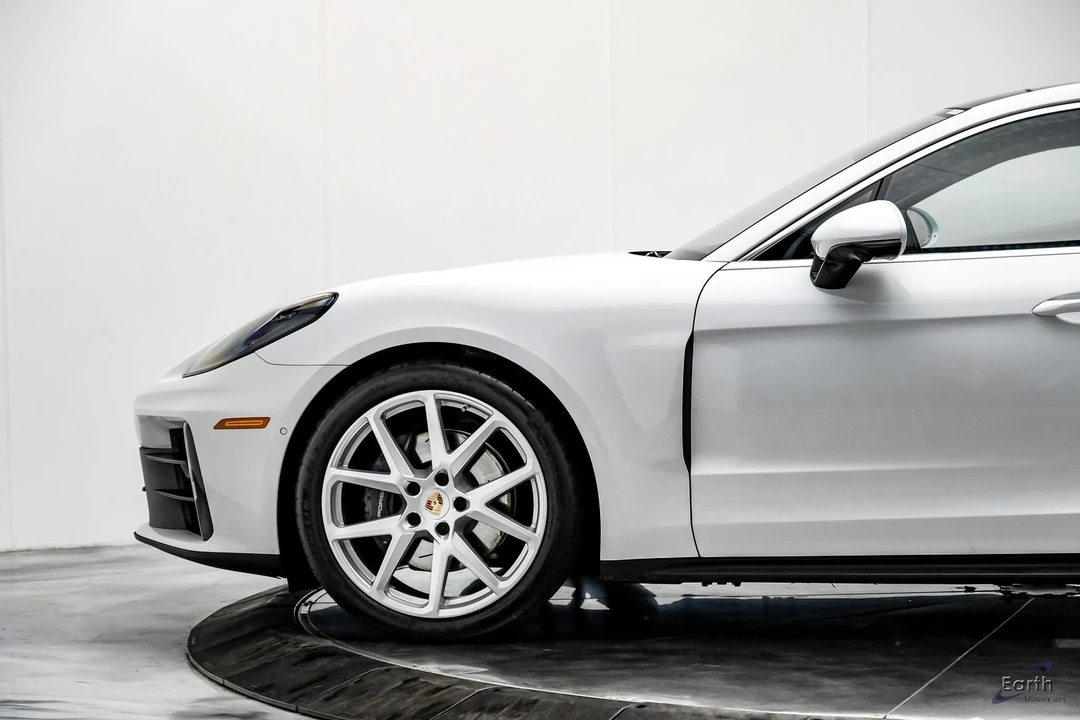 2025 Porsche 976 Panamera - Image 6 of 12