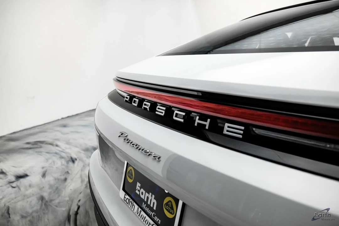 2025 Porsche 976 Panamera - Image 29 of 31