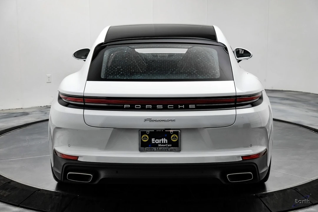 2025 Porsche 976 Panamera - Image 11 of 12