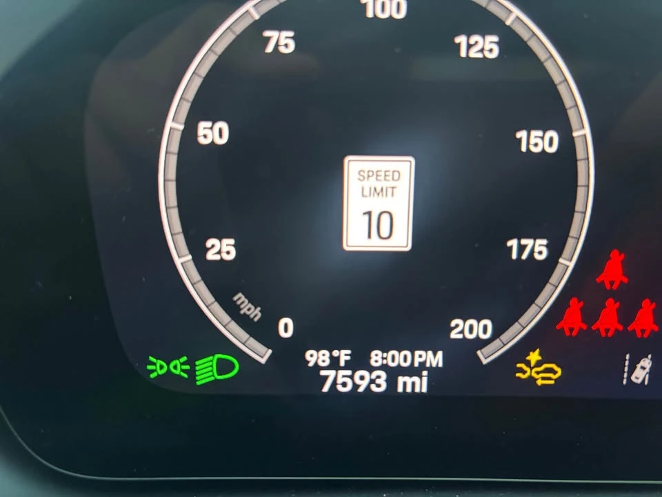 2025 Porsche 976 Panamera - Image 15 of 17