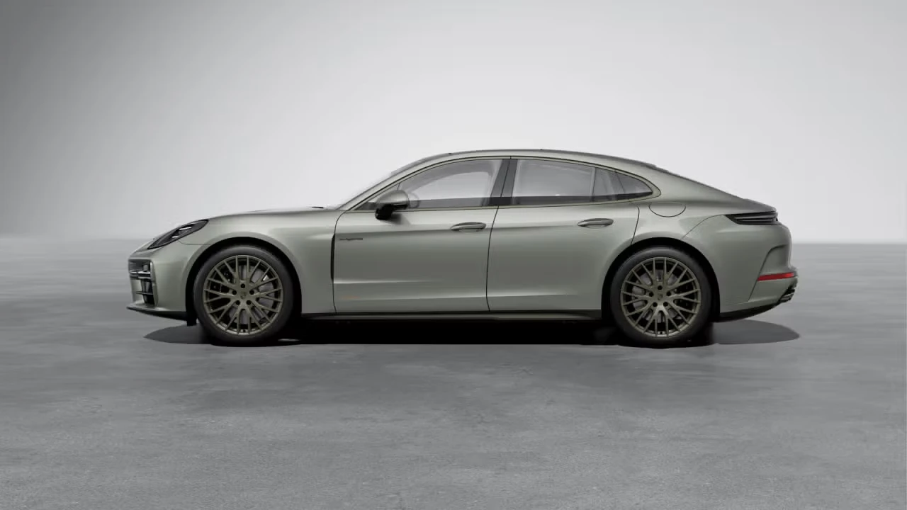 2025 Porsche 976 Panamera Turbo - Image 12 of 30