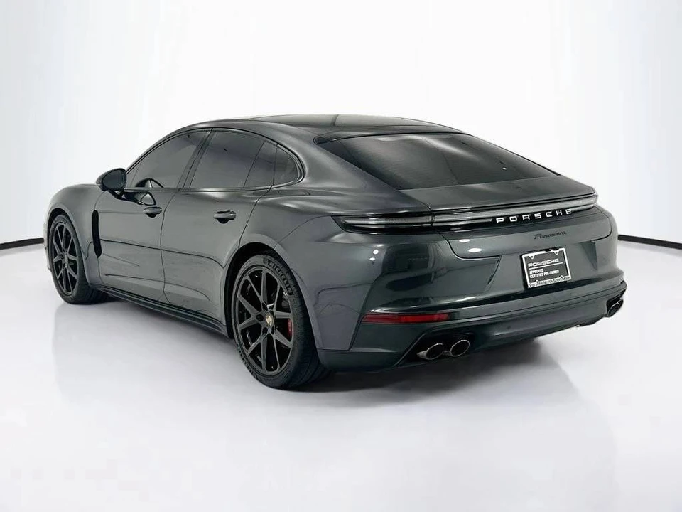 2025 Porsche 976 Panamera - Image 3 of 4