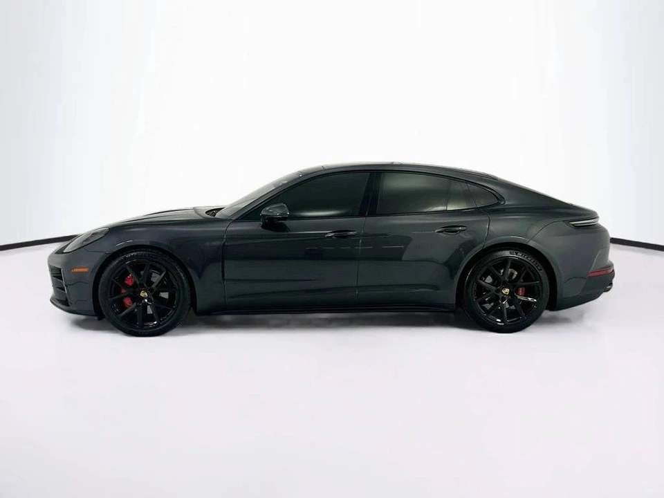 2025 Porsche 976 Panamera - Image 2 of 4