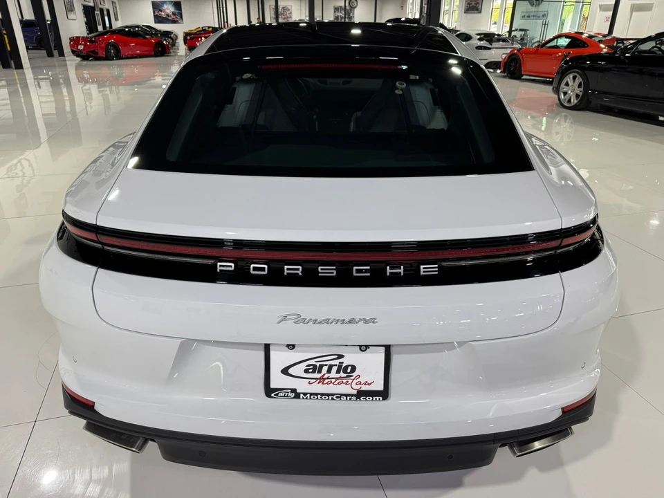 2025 Porsche 976 Panamera - Image 6 of 12