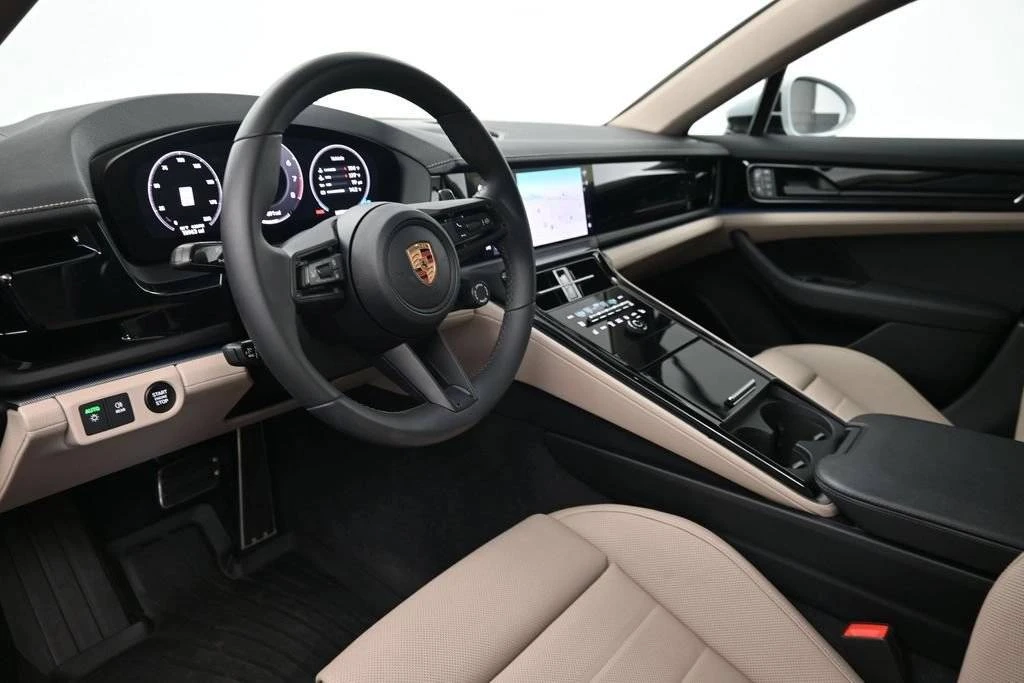 2025 Porsche 976 Panamera - Image 4 of 5
