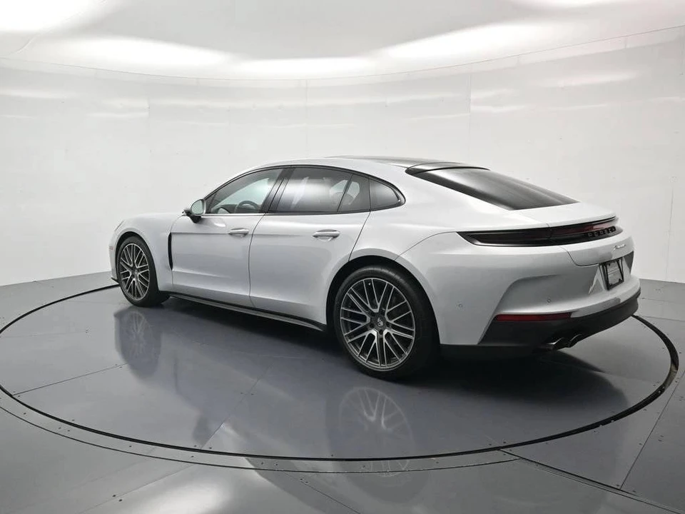 2025 Porsche 976 Panamera - Image 3 of 5