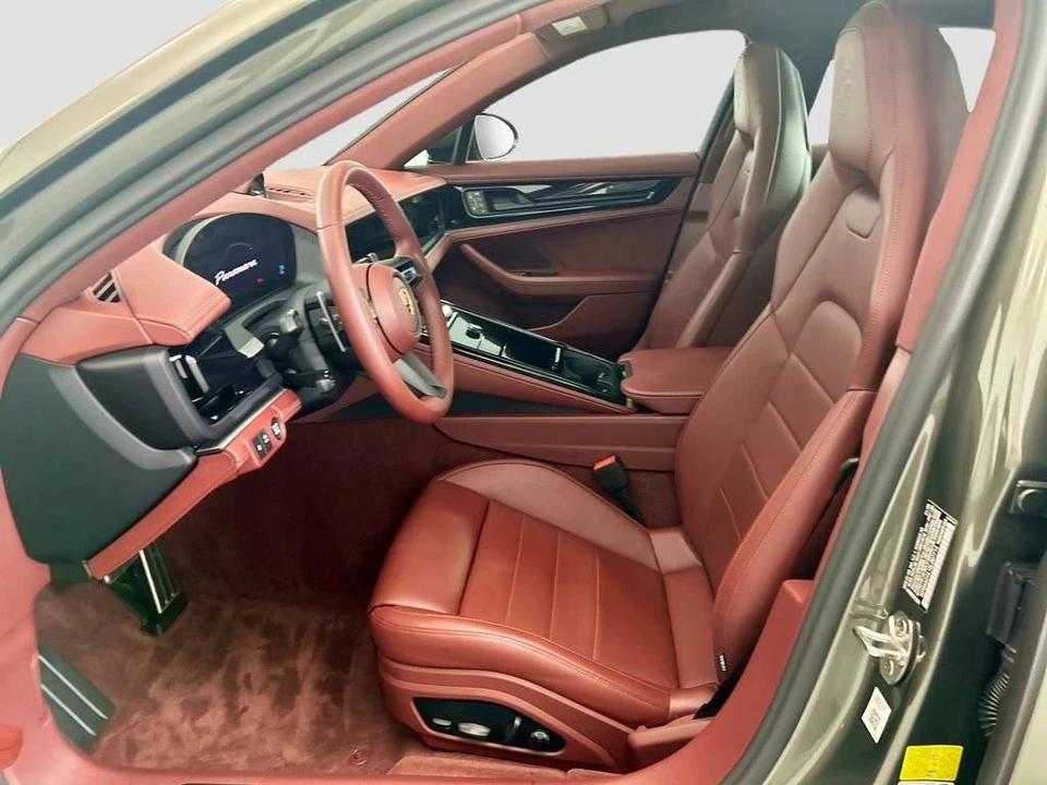 2025 Porsche 976 Panamera - Image 5 of 5