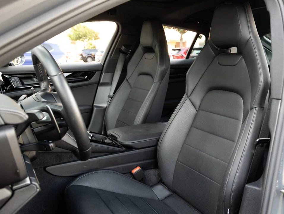 2025 Porsche 976 Panamera - Image 5 of 5