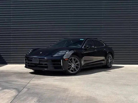 2025 Porsche Panamera