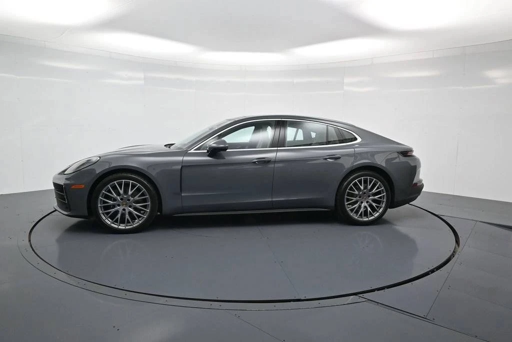 2025 Porsche 976 Panamera - Image 2 of 5