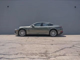 2025 Porsche 976 Panamera - Image 9 of 31